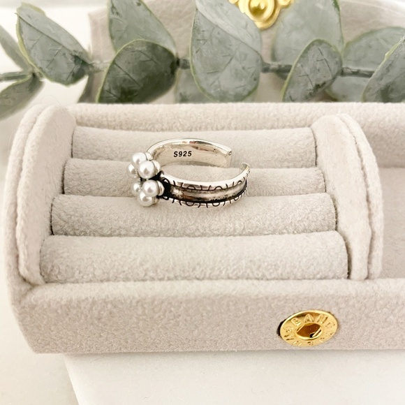 925 Sterling Silver Minimalist Ring Pearl Flower Ring Dainty Pearl Ring - Picture 8 of 8